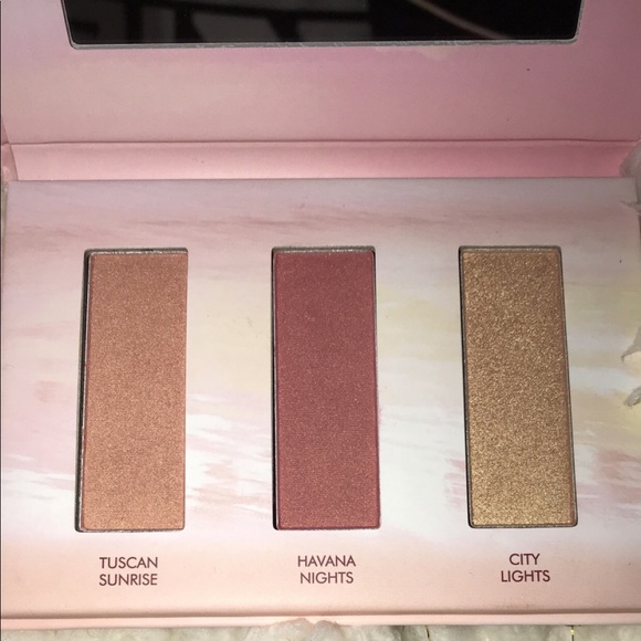 Wander blush & highlight palette - Picture 3 of 3